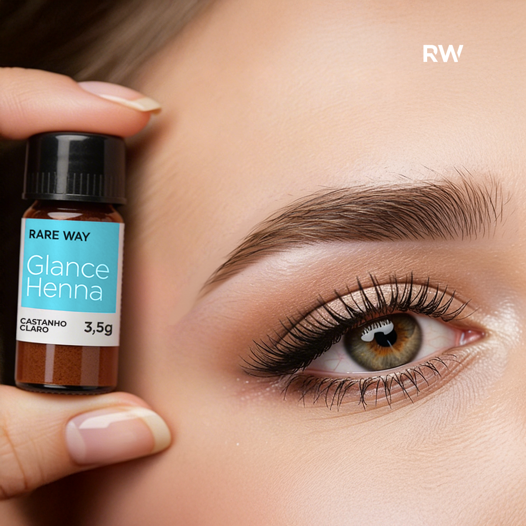 Rare Way Glance Henna eyebrow henna in Light Brown, close-up on brow application